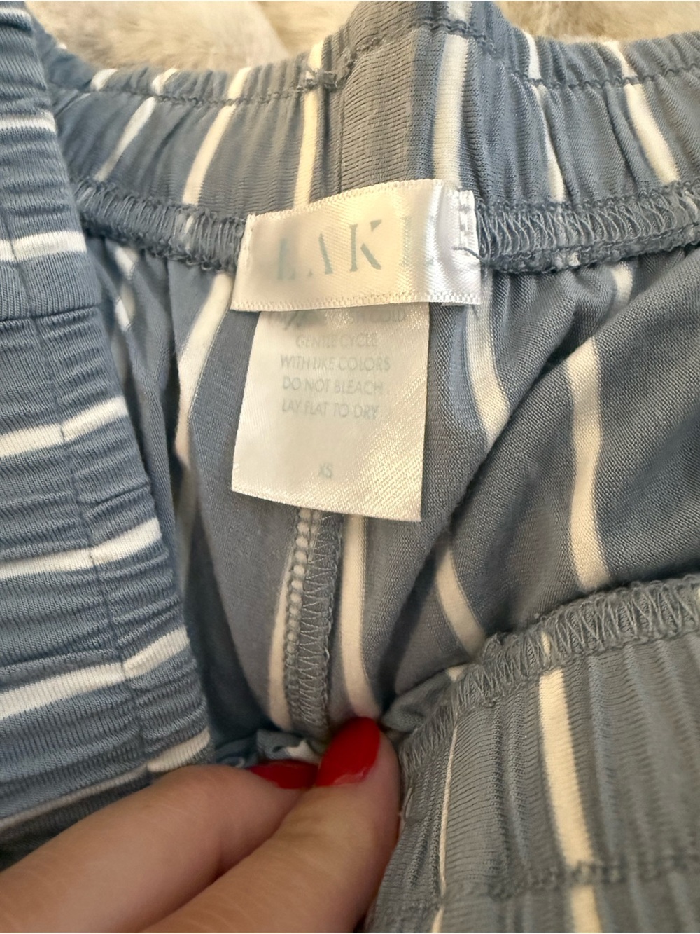 LAKE DreamModal Kimono Blue and White Striped Set - Picture 6 of 7